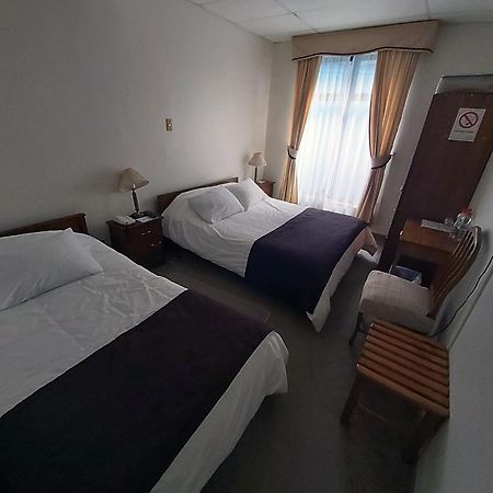 Hotel Esmeralda Castro Quarto foto